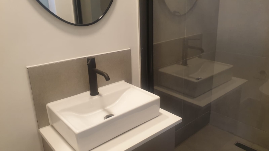 1 Bedroom Property for Sale in Table View Western Cape